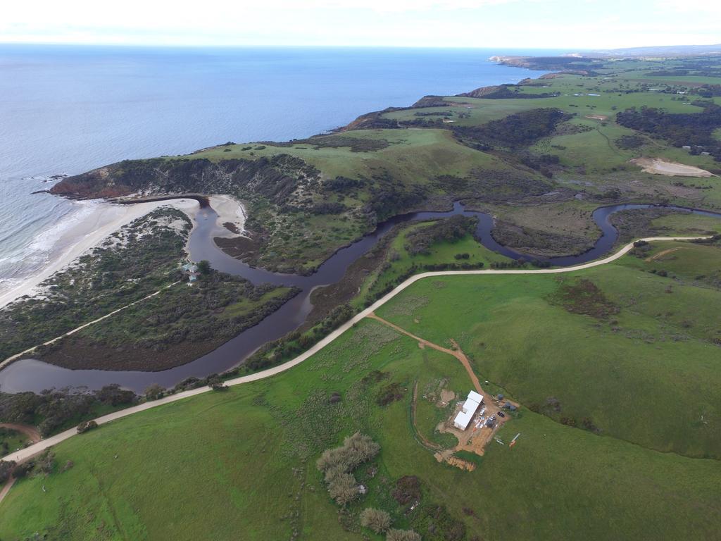Middle River Beach House - East & West House Stokes Bay Bagian luar foto